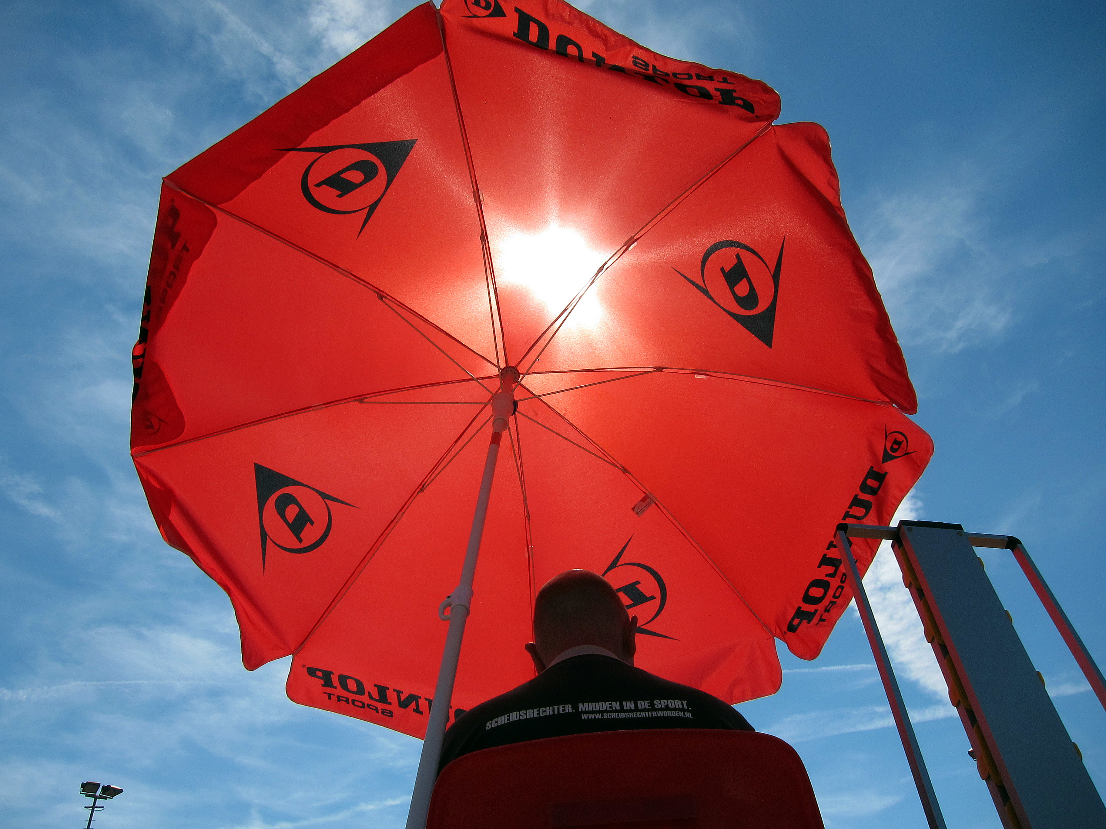 Wedstrijden afgelast in code rood-provincies vanwege extreme hitte | Padel